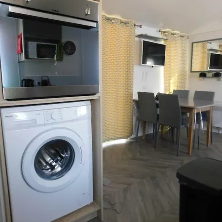 Кемпинг Mobil 3 *